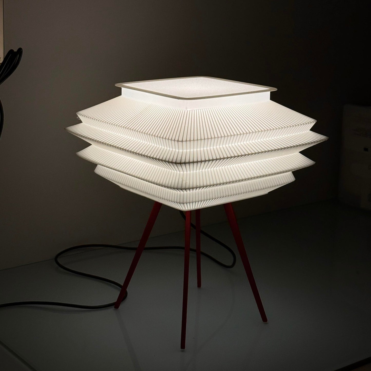 RedTripod Base Lamp