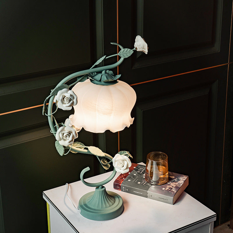 Flower Style Bedside Lamp