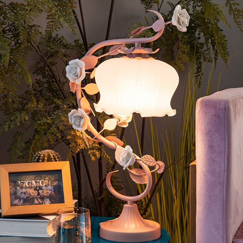 Flower Style Bedside Lamp